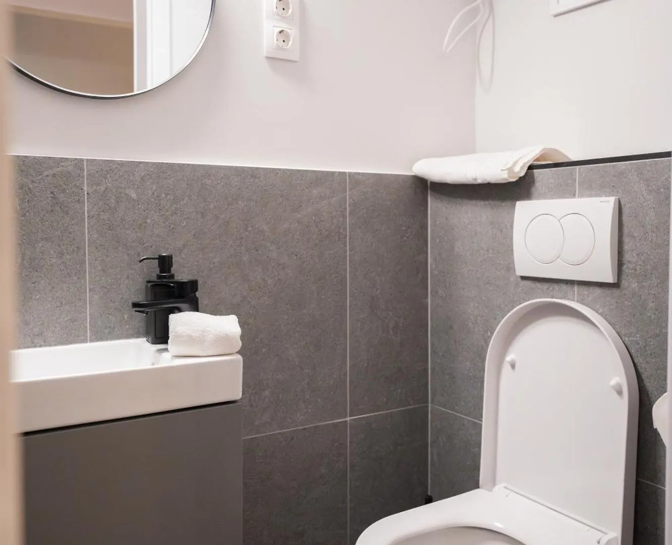 I Got 5 On It #1 - Brand New Apartments By Pink Flamingo Budapest